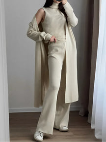 Conjunto de 3 Peças com Blusa Canelada Gola Alta Calça Pantalona de Cintura Elástica e Cardigan Alongado