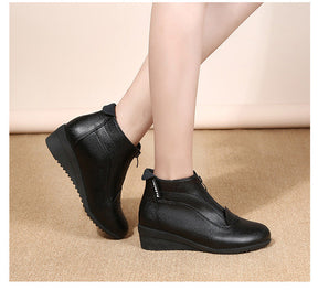 Bota de Couro Legítimo Cano Curto - Dany