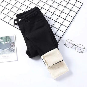 Calça Jeans Peluciada Tendência de Inverno - Lacapri
