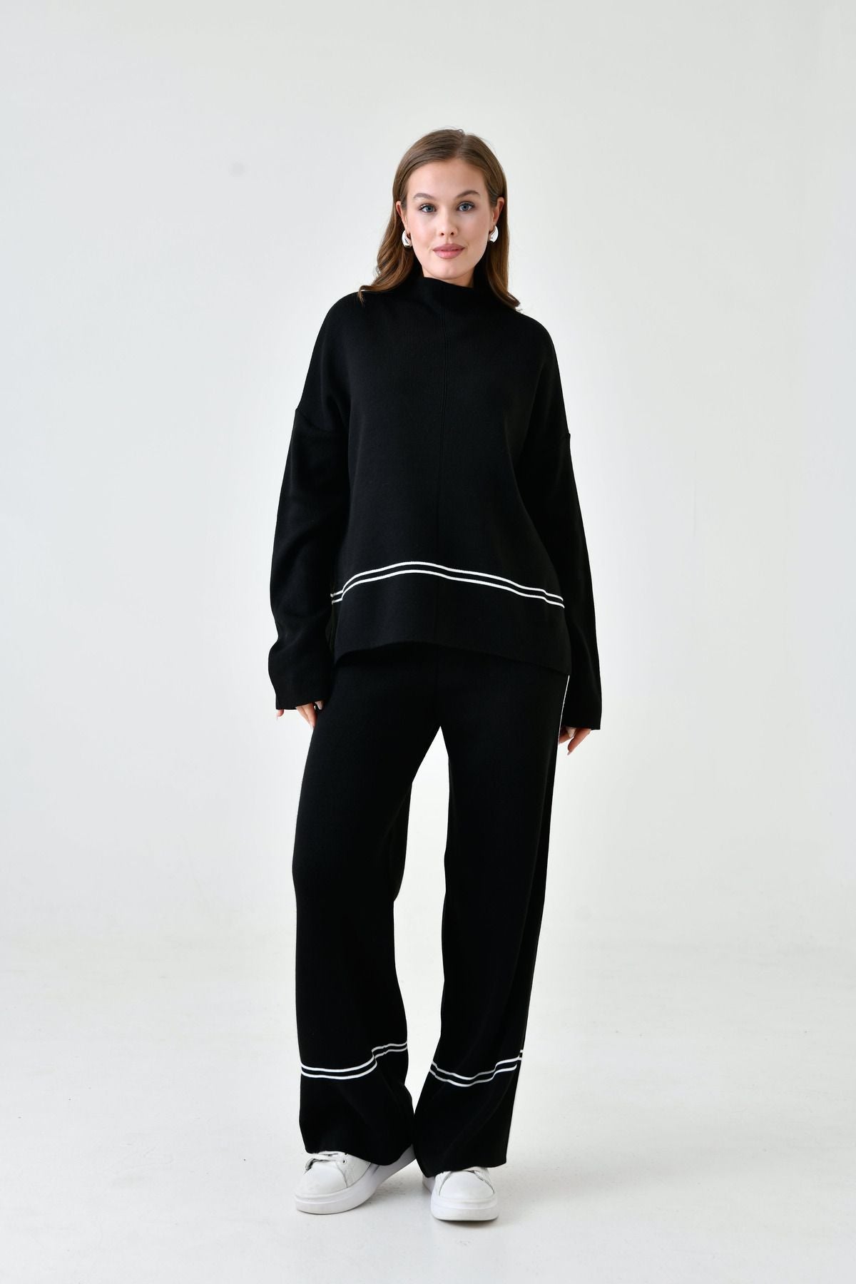 Conjunto de Tricô com Suéter Mullet Gola Alta e Calça Cintura Alta Confortável